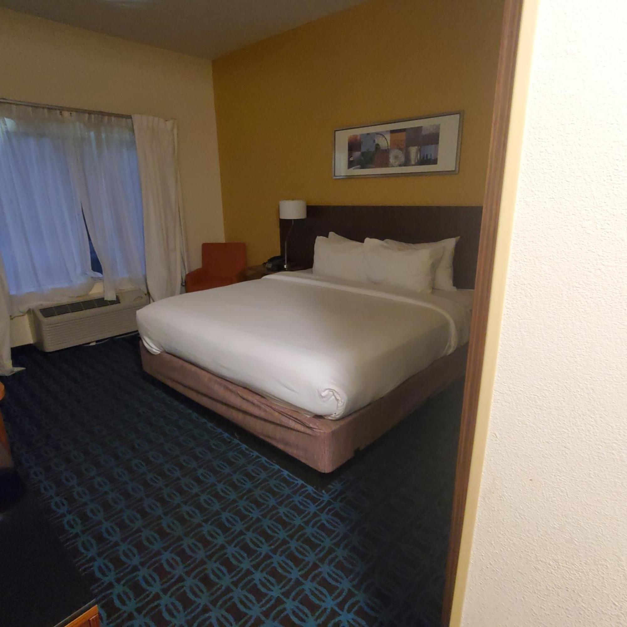 מאקון Rodeway Inn מראה חיצוני תמונה