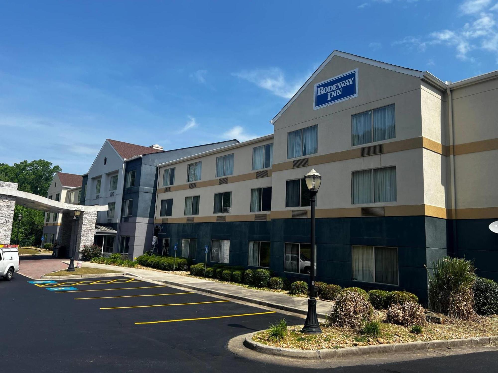 מאקון Rodeway Inn מראה חיצוני תמונה